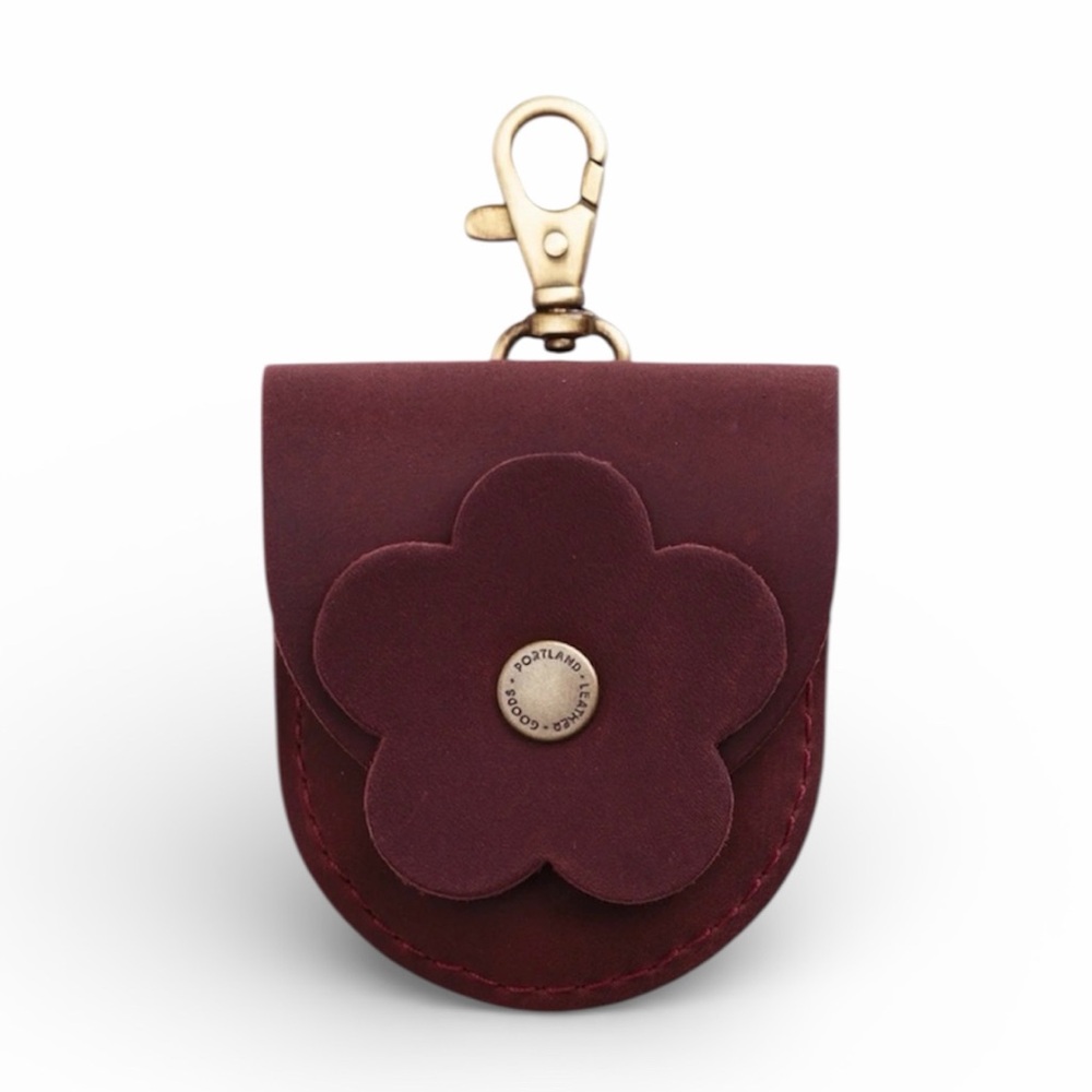 PORTLAND LEATHER Petunia Pouch Merlot